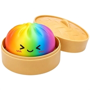 Knuffelbare stressbal in de vorm van een dumpling met stoomkistje - Regenboog